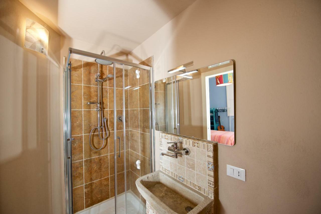 Liberi Mercanti - Guest House Affittacamere ルッカ エクステリア 写真