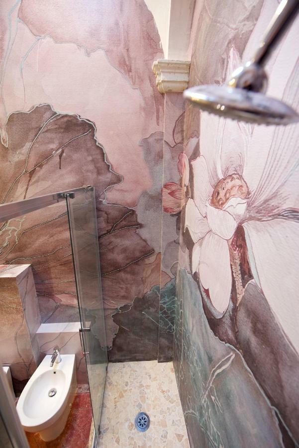 Liberi Mercanti - Guest House Affittacamere ルッカ エクステリア 写真