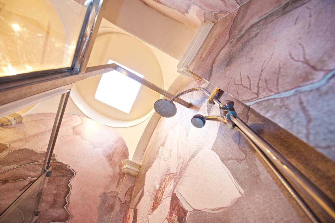 Liberi Mercanti - Guest House Affittacamere ルッカ 部屋 写真