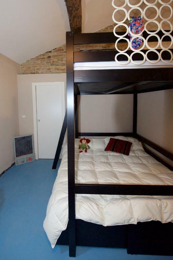 Liberi Mercanti - Guest House Affittacamere ルッカ エクステリア 写真