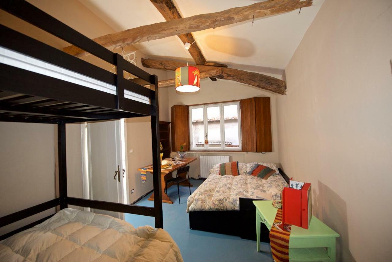 Liberi Mercanti - Guest House Affittacamere ルッカ エクステリア 写真