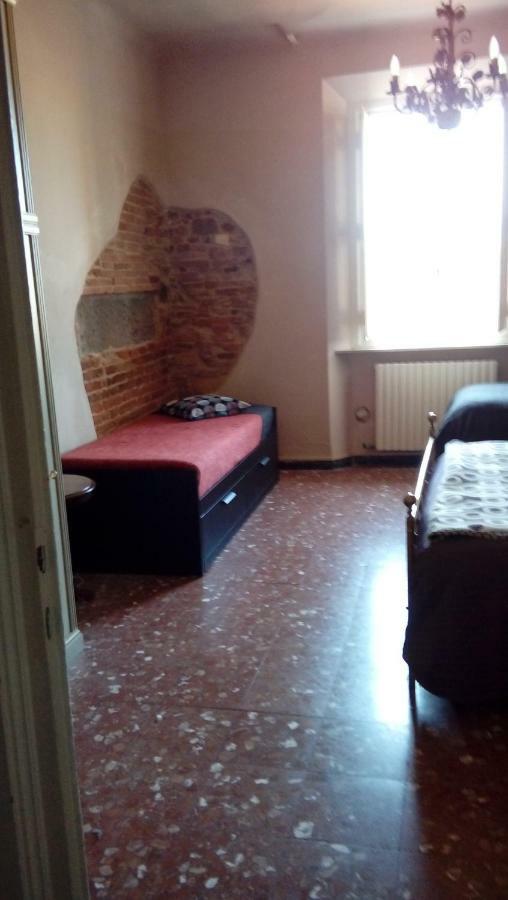 Liberi Mercanti - Guest House Affittacamere ルッカ エクステリア 写真